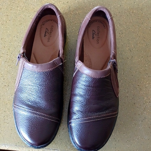 Clark's - Cora Giny Brown Leather Cushioned Zip Loafer Flats 1" Heel W-7.5 EUC - Picture 7 of 15
